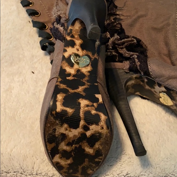 Betsy Johnson women’s boots sz. 8.5-9 - Picture 2 of 5